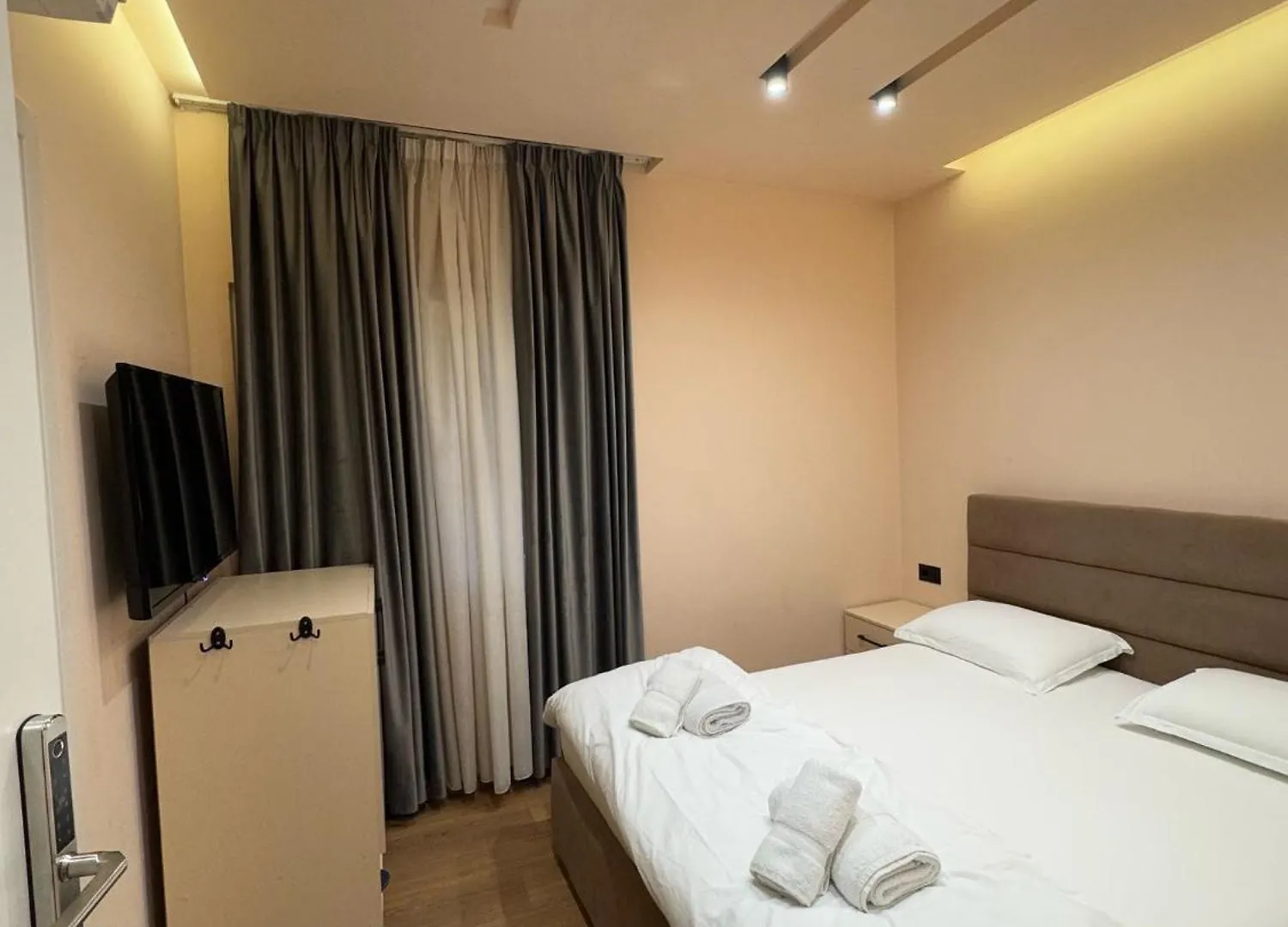 Hotel Djakbe Linze
